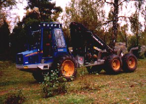 Vi har hjlp av duktiga entreprenrer i skogen.